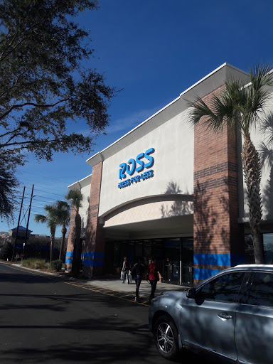 Clothing Store «Ross Dress for Less», reviews and photos, 30 Malphrus Rd, Bluffton, SC 29910, USA