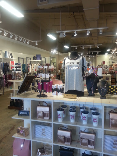 Fashion Accessories Store «Charming Charlie», reviews and photos, 18595 Main St, Huntington Beach, CA 92648, USA