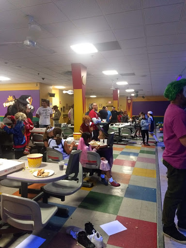 Bowling Alley «Farmingdale Lanes», reviews and photos, 999 Conklin St A, Farmingdale, NY 11735, USA