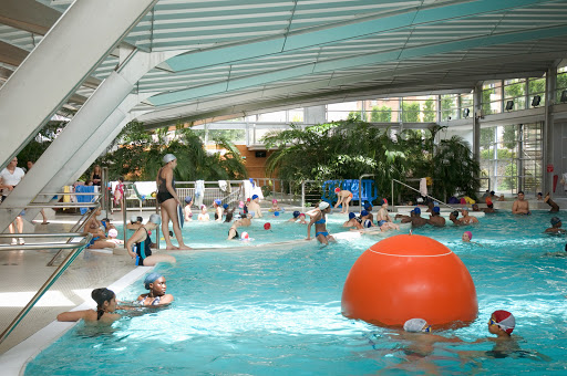Indoor swimming pools for kids Paris