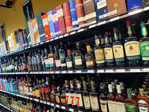 Liquor Store «535 Liquor», reviews and photos, 3260 Vineland Rd, Kissimmee, FL 34746, USA