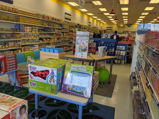Educational Supply Store «Lakeshore Learning Store», reviews and photos, 7009 Manchester Blvd A, Alexandria, VA 22310, USA
