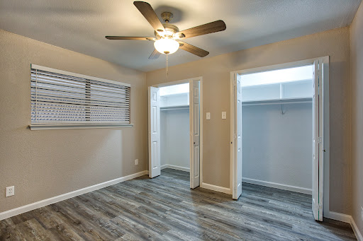 The Athens Townhomes Apartments image 3