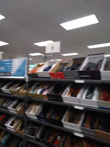 Department Store «Nordstrom Rack Towne Place at Garden State Park», reviews and photos, 951 Haddonfield Rd a, Cherry Hill, NJ 08002, USA