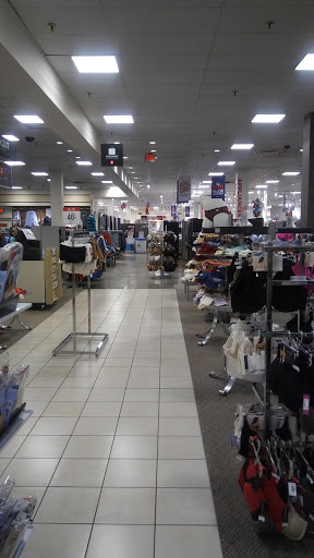 Department Store «JCPenney», reviews and photos, 428 Woodbridge Center Dr, Woodbridge, NJ 07095, USA