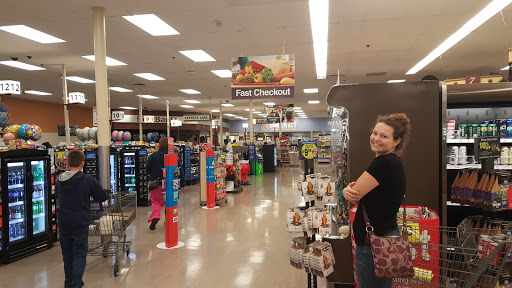 Grocery Store «Kroger», reviews and photos, 26130 Gratiot Ave, Roseville, MI 48066, USA