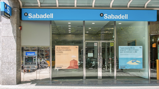 Sabadell Bank en Olot, Girona