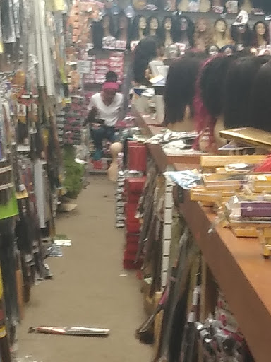 Beauty Supply Store «Mimi Beauty & Hair», reviews and photos, 28 S Harrison St, East Orange, NJ 07018, USA