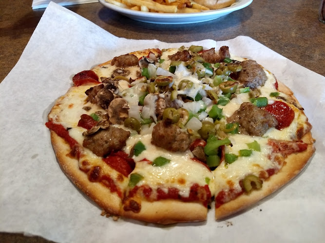 #1 best pizza place in Blaine - Ole Piper Inn