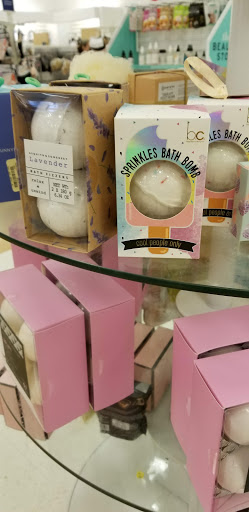 Shopping Mall «Lloyd Center», reviews and photos, 2201 Lloyd Center, Portland, OR 97232, USA