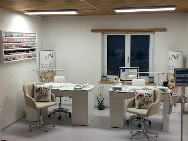 Rezensionen über Ninha Beauty and Nails GmbH in Glarus Nord - Schönheitssalon