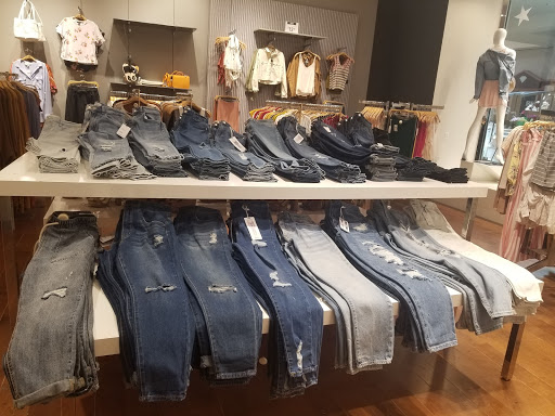 Clothing Store «Forever 21», reviews and photos, 755 NJ-18, East Brunswick, NJ 08816, USA
