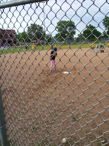 Recreation Center «North Dale Recreation Center», reviews and photos, 1414 St Albans St N, St Paul, MN 55117, USA