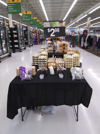 Shopping Mall «Eastport Plaza Shopping Center», reviews and photos, 4000 SE 82nd Ave, Portland, OR 97266, USA