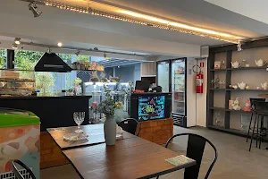 Joy Cotrim Lounge Café image