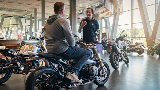 hostettler moto ag Zürich Süd | Yamaha Ducati Indian Piaggio Vespa