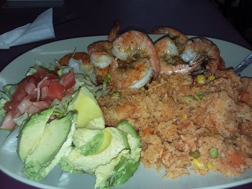 Restaurant «Three Amigas», reviews and photos, 450 W Liberty St, Wauconda, IL 60084, USA