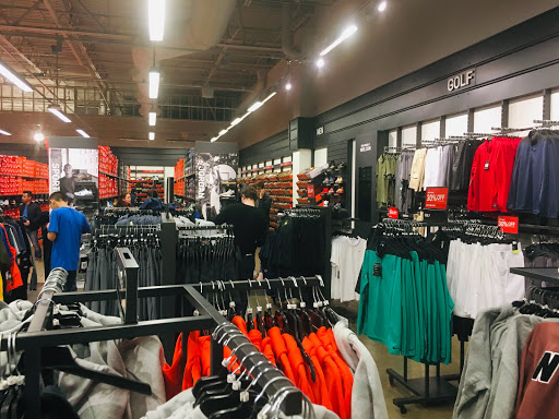 Sporting Goods Store «Nike Factory Store», reviews and photos, 3000 Grapevine Mills Pkwy #611, Grapevine, TX 76051, USA