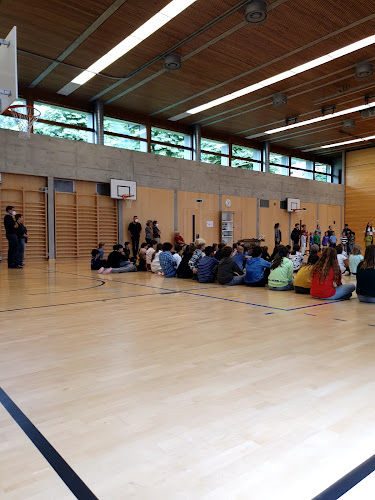 Kommentare und Rezensionen über Schulgemeinde Sennwald Primarschule Sennwald
