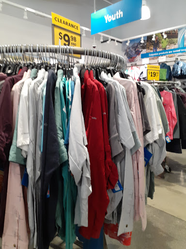 Sportswear Store «Columbia Sportswear Outlet at The Pike Outlets», reviews and photos, 35 Bay St, Long Beach, CA 90802, USA
