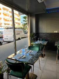 Atmosphère du Restaurant nyonya Restaurant SUSHI IKO à Nice - n°3