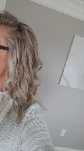 Beauty Salon «J. Nicolle Salon & Spa», reviews and photos, 113 E Market St, New Albany, IN 47150, USA