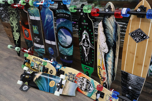 Snowboard Shop «The Vault - Snowboards & Skateboards», reviews and photos, 227 G St, Davis, CA 95616, USA