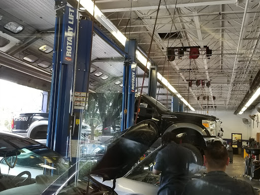 Auto Parts Store «Pep Boys Auto Parts & Service», reviews and photos, 1747 W Brandon Blvd, Brandon, FL 33511, USA