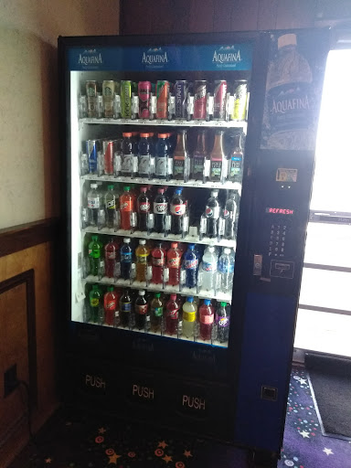 Bowling Alley «Camelot Lanes», reviews and photos, 628 Boardman-Canfield Rd, Youngstown, OH 44512, USA