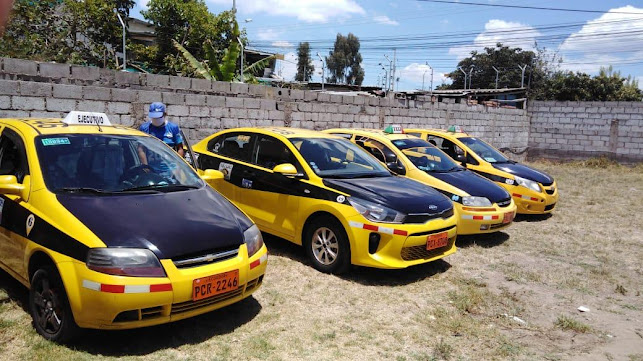 Opiniones de Compañia de Taxis Pueblo Blanco EX en Quito - Servicio de taxis