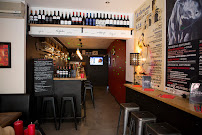 Atmosphère du Restaurant de tapas Bodeguita - Restaurant & Tapas à Arles - n°19