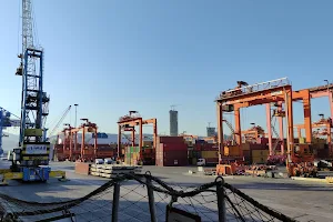 Izmir Port image