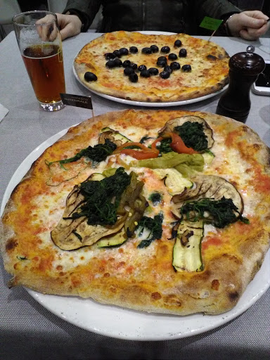 Al Salice Pizza & Restaurant in Vertemate con Minoprio, Provincia di Como