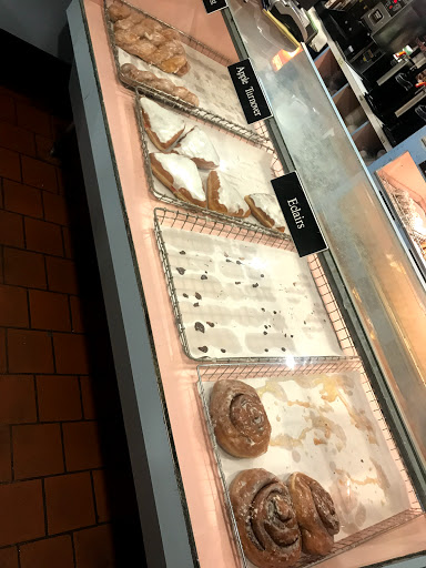 Donut Shop «Country Style Donuts», reviews and photos, 4300 Williamsburg Rd, Richmond, VA 23231, USA