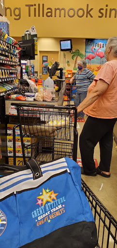 Grocery Store «Safeway», reviews and photos, 1815 4th St, Tillamook, OR 97141, USA