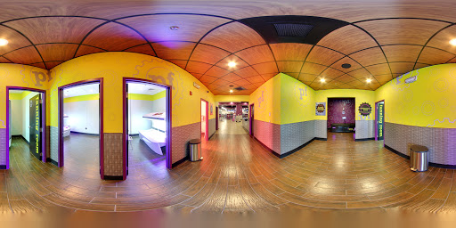 Planet Fitness image