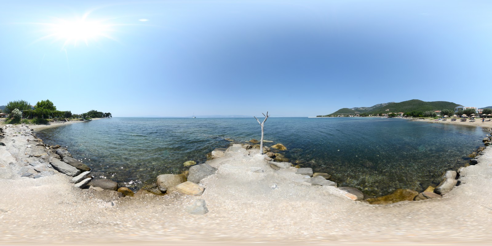 Zdjęcie Papias beach z przestronna zatoka
