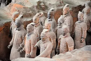 Emperor Qinshihuang's Mausoleum Site Museum image