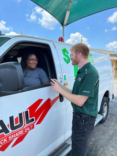 Truck Rental Agency «U-Haul Moving & Storage of Carlen», reviews and photos, 2507 Government St, Mobile, AL 36606, USA