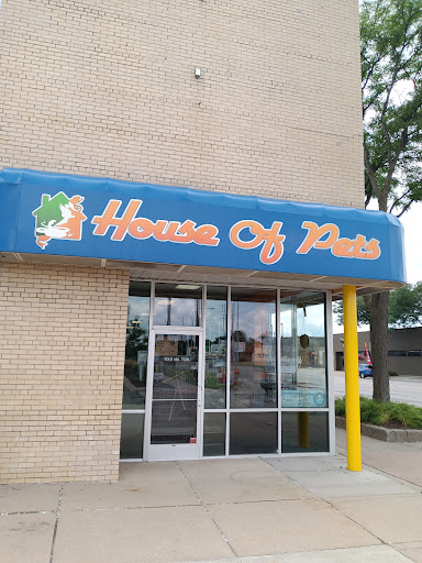 Pet Supply Store «House of Pets Inc», reviews and photos, 29500 Ford Rd, Garden City, MI 48135, USA