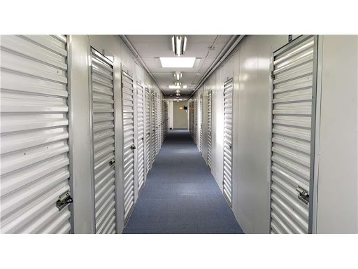 Self-Storage Facility «The Lock Up Self Storage», reviews and photos, 3850 W Devon Ave, Lincolnwood, IL 60712, USA