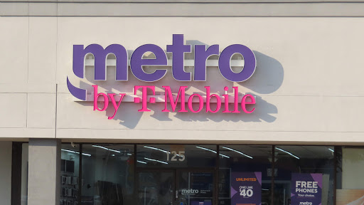 Cell Phone Store «MetroPCS Authorized Dealer», reviews and photos, 1201 W Airport Fwy, Euless, TX 76040, USA