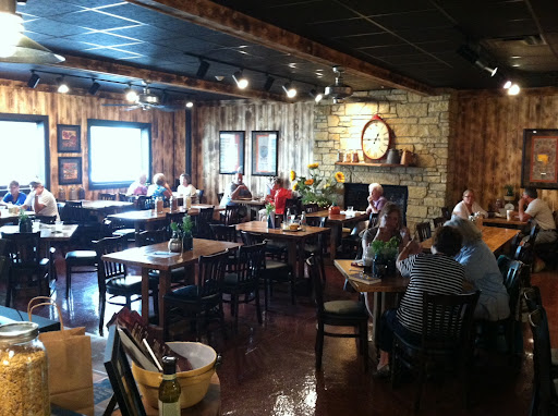 Heirloom Market & Cafe, 2200 IL-84, Fulton, IL 61252, USA, 