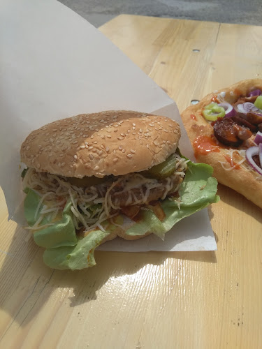 Tata, Környei u., 2890