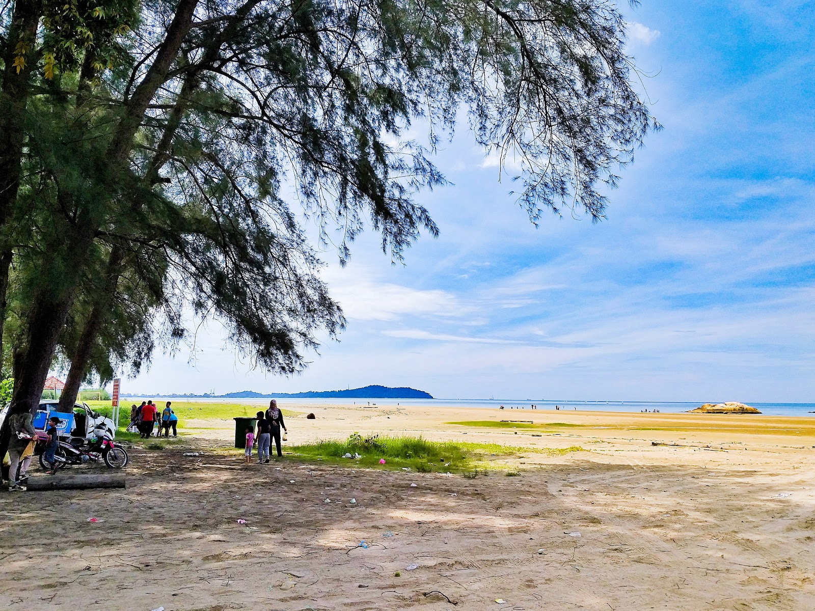 Fotografie cu Balok Beach cu nivelul de curățenie in medie