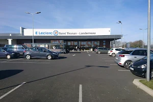 E.Leclerc Drive Saint-Thonan / Landerneau image