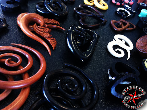 Tattoo Shop «Famous Tattoos & Body Piercing», reviews and photos, 5120 S Cleveland Ave, Fort Myers, FL 33907, USA