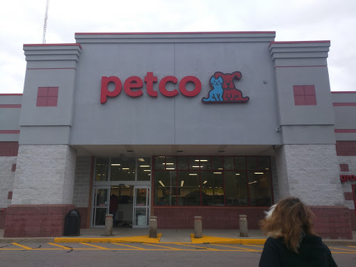 Pet Supply Store «Petco Animal Supplies», reviews and photos, 163 Highland Ave, Needham, MA 02494, USA