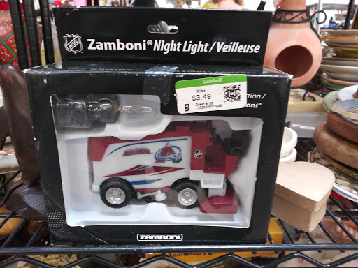 Thrift Store «Main & Recker Goodwill Retail Store & Donation Center», reviews and photos, 6030 E Main St Suite 6120, Mesa, AZ 85205, USA