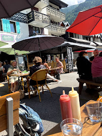 Atmosphère du Restaurant américain Bighorn Bistro à Chamonix-Mont-Blanc - n°17